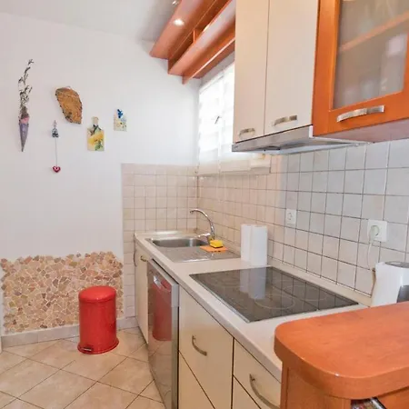 Apartment Split Split